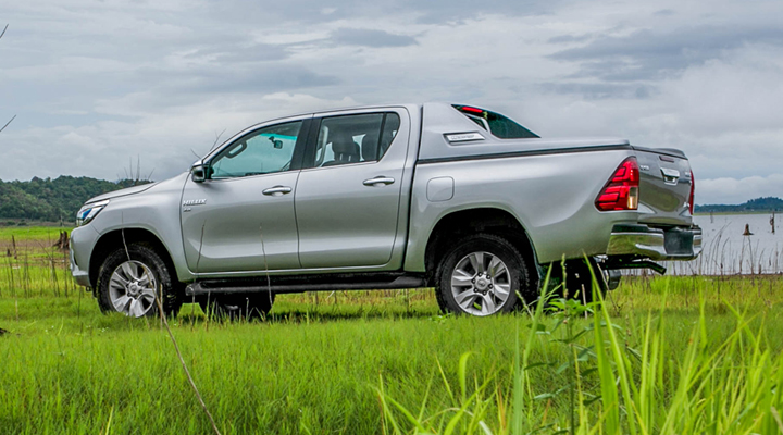 Roll Bar — Toyota Hilux Revo