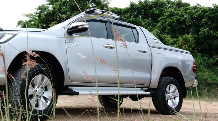 Roll Bar — Toyota Hilux Revo